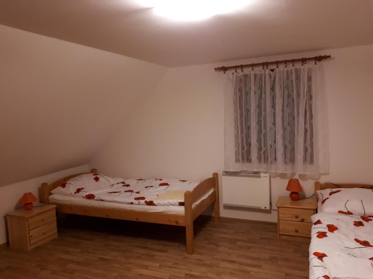 Podkroví v Jihočeském Statku Nemejice Exterior foto